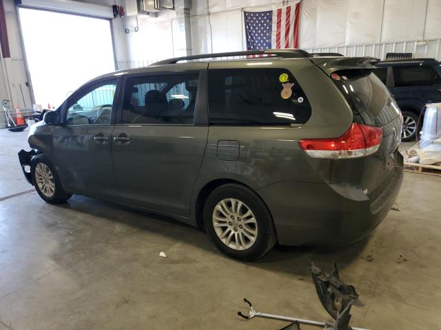 Photo 2 from auction – 2011 TOYOTA SIENNA XLE with VIN 5TDYK3DC6BS099328
