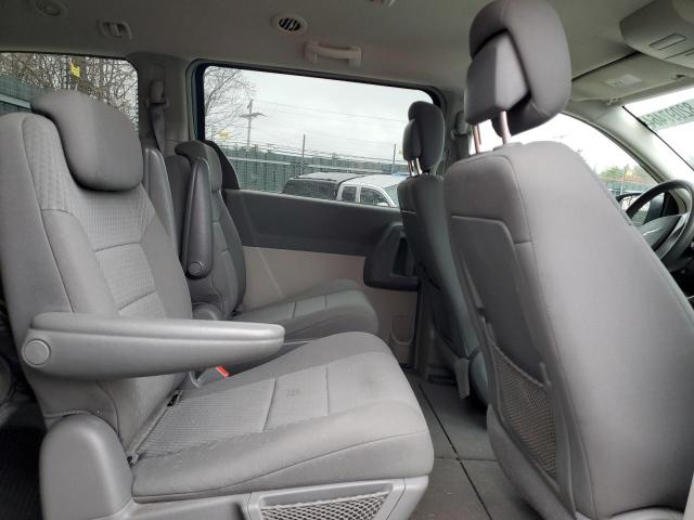 Photo 11 from auction – 2010 CHRYSLER TOWN & COU with VIN 2A4RR2D15AR400293