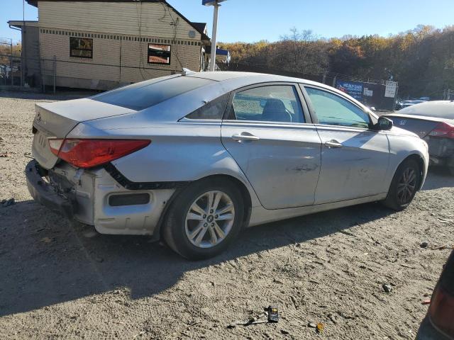 Photo 3 from auction – 2013 HYUNDAI SONATA GLS with VIN 5NPEB4AC9DH735097
