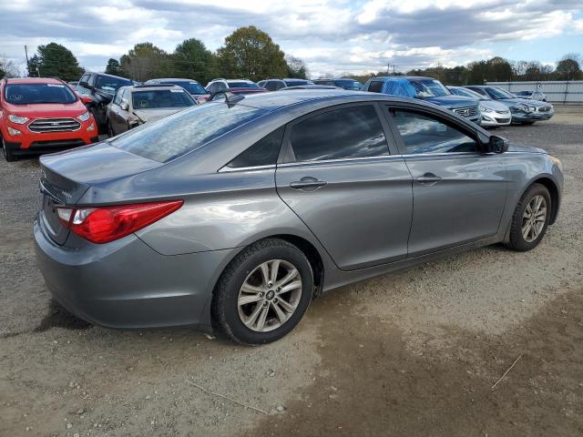 Photo 3 from auction – 2012 HYUNDAI SONATA GLS with VIN 5NPEB4AC8CH406759