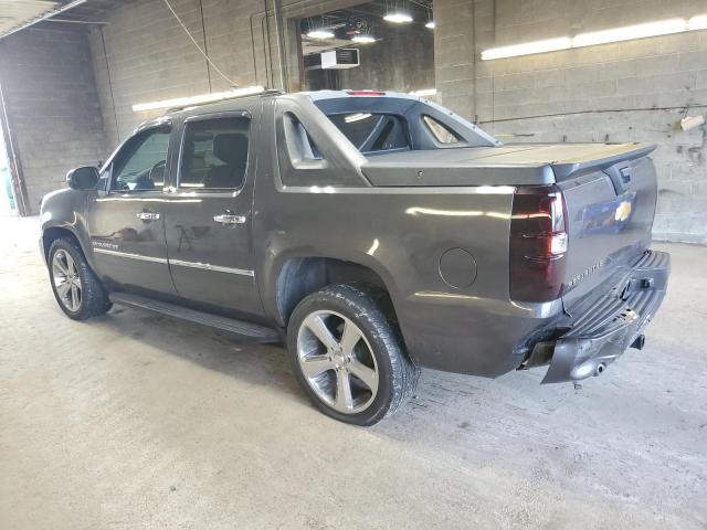 Photo 2 from auction – 2011 CHEVROLET AVALANCHE with VIN 3GNTKGE39BG325092