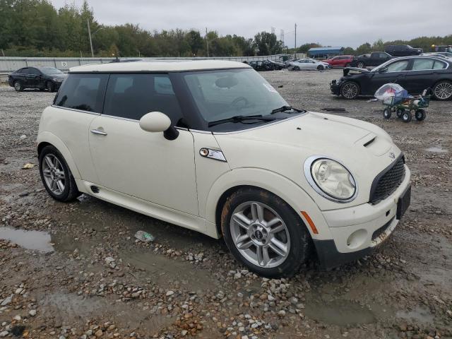 Photo 4 from auction – 2010 MINI COOPER S with VIN WMWMF7C58ATX44586