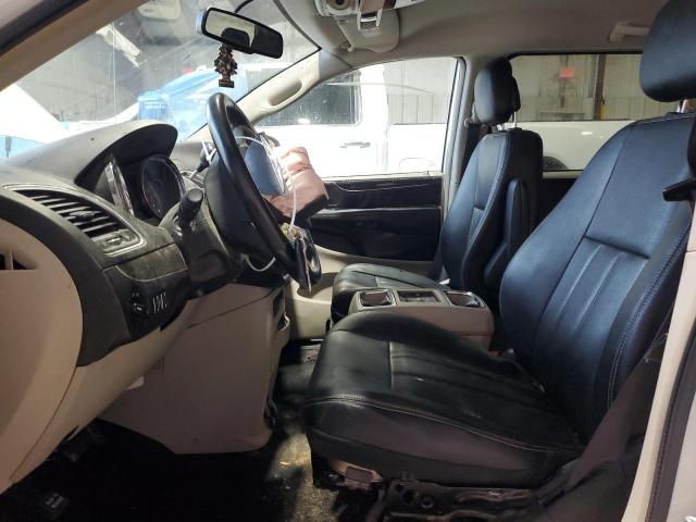 Photo 7 from auction – 2016 CHRYSLER TOWN & COU with VIN 2C4RC1BG3GR259855