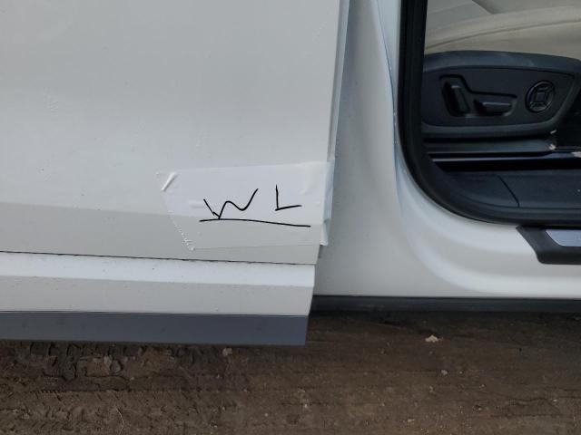 Photo 13 from auction – 2022 AUDI Q3 PREMIUM with VIN WA1DECF39N1005585