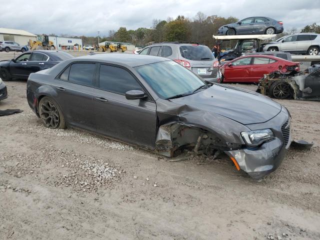 Photo 4 from auction – 2017 CHRYSLER 300 S with VIN 2C3CCABGXHH577554
