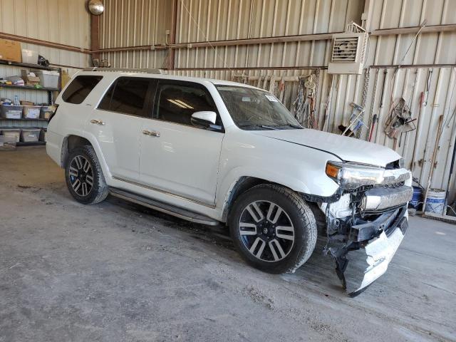 Photo 4 from auction – 2017 TOYOTA 4RUNNER SR with VIN JTEZU5JR6H5154650