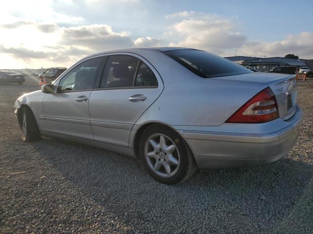 Photo 2 from auction – 2003 MERCEDES-BENZ C 240 with VIN WDBRF61J33F366342