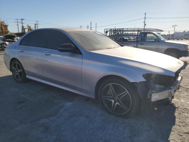 Photo 4 from auction – 2019 MERCEDES-BENZ E 300 with VIN WDDZF4JB5KA516144
