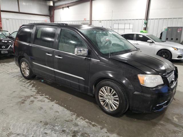 Photo 4 from auction – 2015 CHRYSLER TOWN & COU with VIN 2C4RC1CG5FR534056