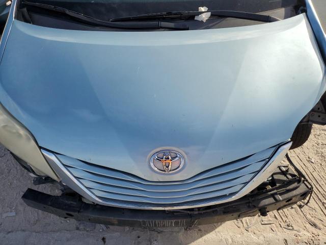 Photo 12 from auction – 2016 TOYOTA SIENNA LE with VIN 5TDKK3DC0GS751678