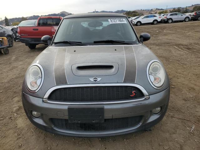 Photo 5 from auction – 2009 MINI COOPER S with VIN WMWMF73599TT96910