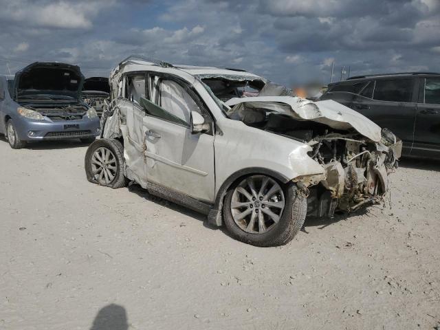 Photo 4 from auction – 2017 TOYOTA RAV4 LIMIT with VIN 2T3DFREV1HW676683