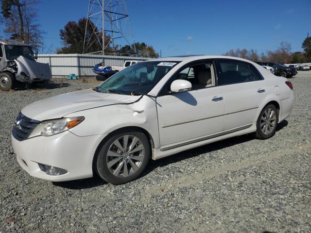 TOYOTA AVALON BAS 2011 with VIN 4T1BK3DB3BU435988 - Photo from auction