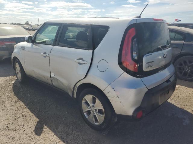 Photo 2 from auction – 2015 KIA SOUL with VIN KNDJN2A2XF7784723