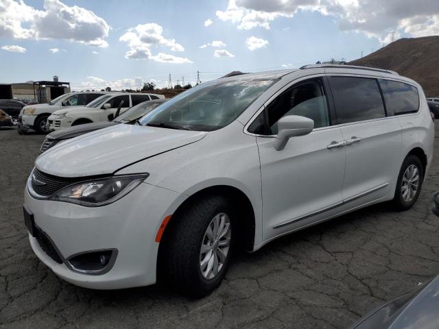 CHRYSLER PACIFICA T 2018 with VIN 2C4RC1BG6JR211693 - Photo from auction