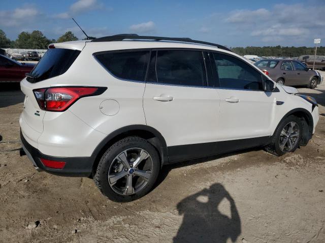 Photo 3 from auction – 2017 FORD ESCAPE SE with VIN 1FMCU0G93HUC11389