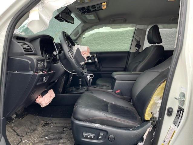 Photo 7 from auction – 2023 TOYOTA 4RUNNER SE with VIN JTERU5JR7P6183003
