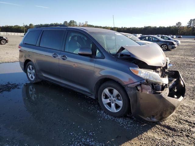 Photo 4 from auction – 2013 TOYOTA SIENNA LE with VIN 5TDKK3DC5DS400762