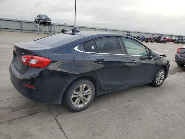 Photo 3 from auction – 2019 CHEVROLET CRUZE LT with VIN 1G1BE5SM2K7102426