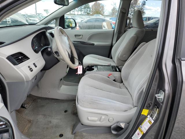 Photo 7 from auction – 2013 TOYOTA SIENNA LE with VIN 5TDKK3DC1DS303932