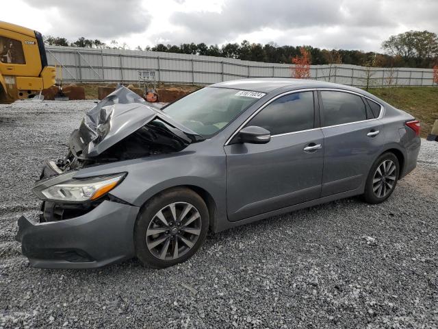 NISSAN ALTIMA 2.5 2017 with VIN 1N4AL3AP7HC168081 - Photo from auction