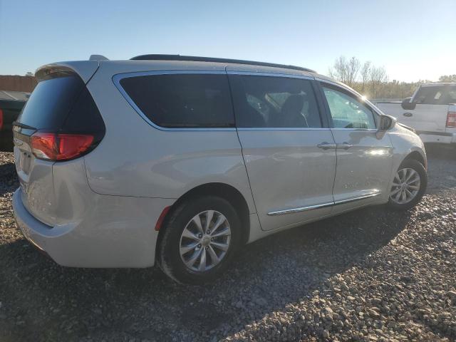 Photo 3 from auction – 2017 CHRYSLER PACIFICA T with VIN 2C4RC1BG7HR710741