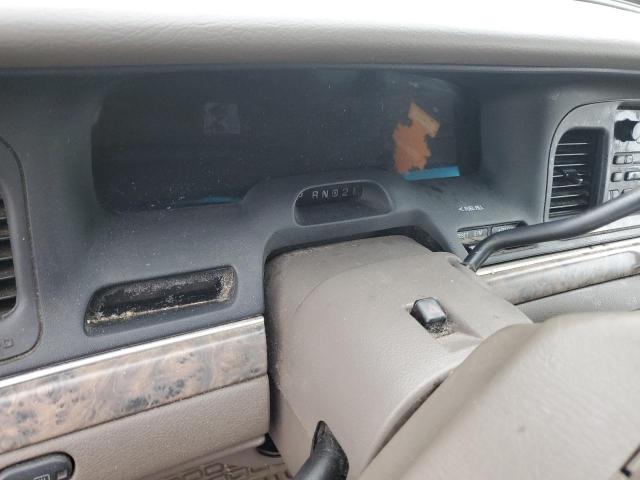 Photo 9 from auction – 2000 FORD CROWN VICT with VIN 2FAFP74W4YX120352