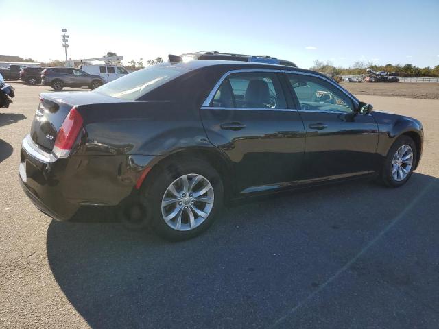 Photo 3 from auction – 2015 CHRYSLER 300 LIMITE with VIN 2C3CCAAG2FH853448
