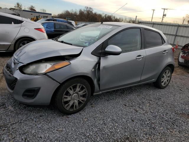 MAZDA MAZDA2 2013 with VIN JM1DE1KY1D0171034 - Photo from auction