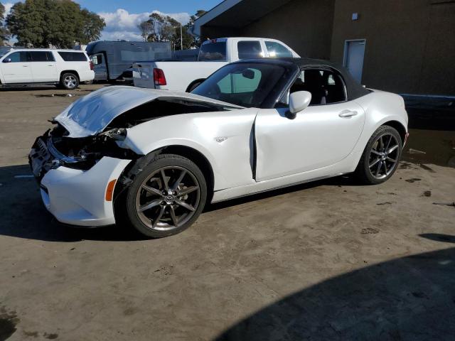 MAZDA MX-5 MIATA 2020 with VIN JM1NDAD74L0416564 - Photo from auction