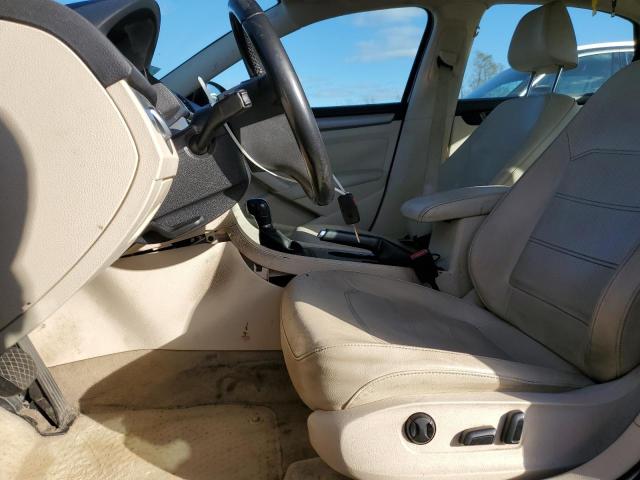 Photo 7 from auction – 2014 VOLKSWAGEN PASSAT SE with VIN 1VWBN7A32EC028879