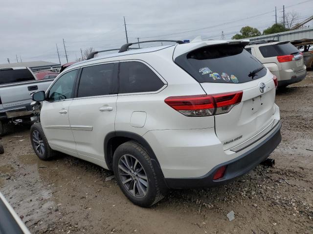Photo 2 from auction – 2018 TOYOTA HIGHLANDER with VIN 5TDJZRFH6JS554072