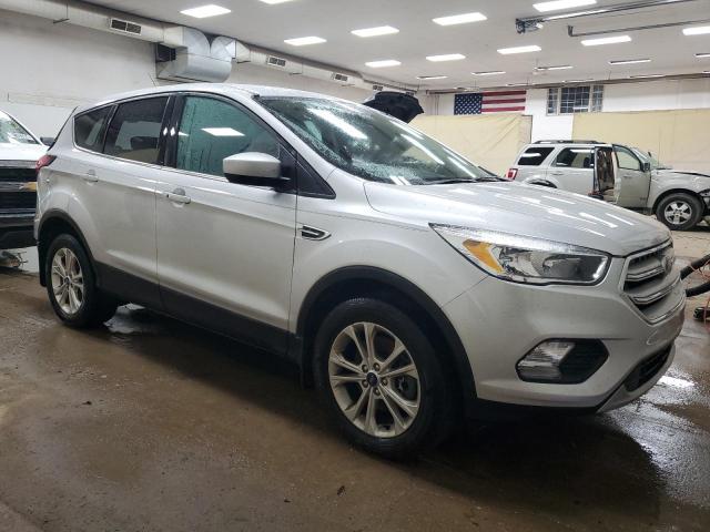 Photo 4 from auction – 2019 FORD ESCAPE SE with VIN 1FMCU9GD2KUA40828