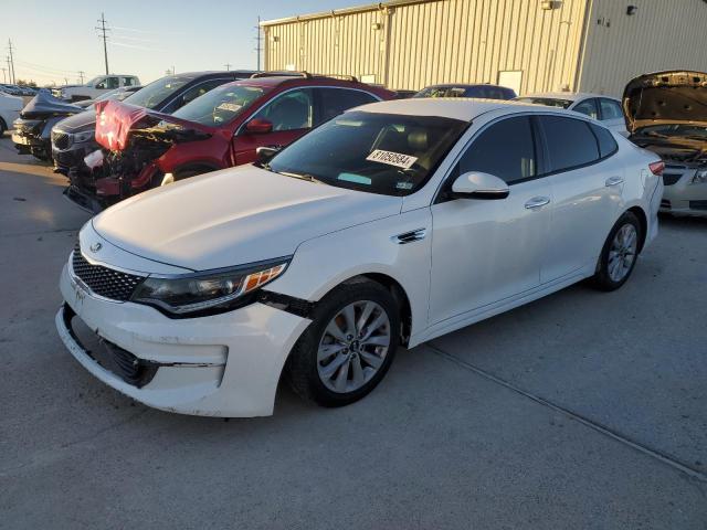 KIA OPTIMA EX 2018 with VIN 5XXGU4L39JG184015 - Photo from auction