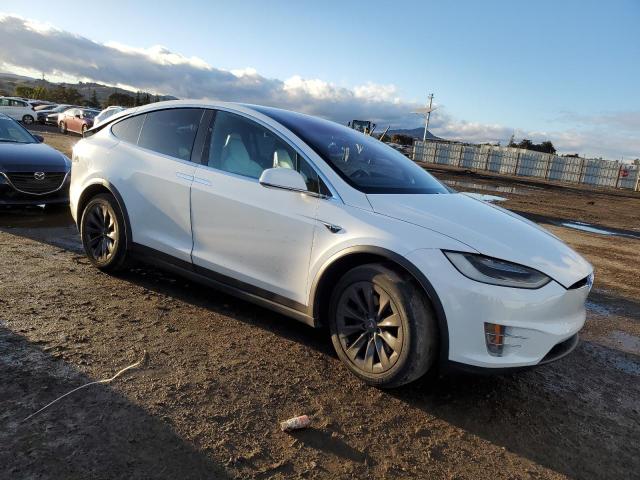 Photo 4 from auction – 2017 TESLA MODEL X with VIN 5YJXCBE29HF051439