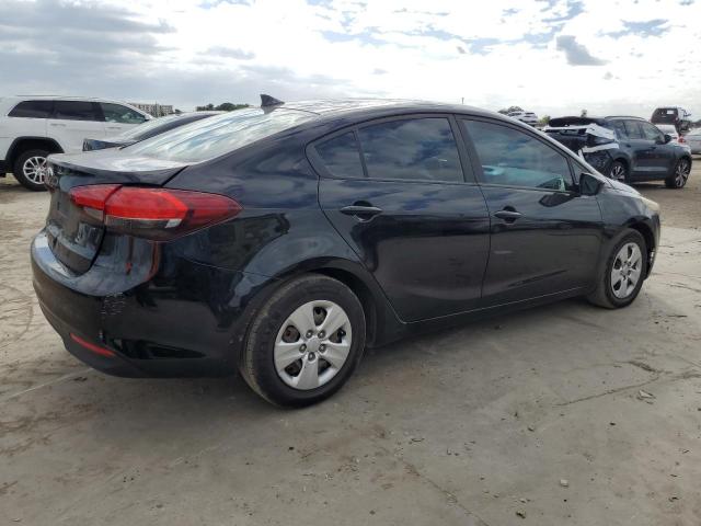 Photo 3 from auction – 2017 KIA FORTE LX with VIN 3KPFK4A76HE026838