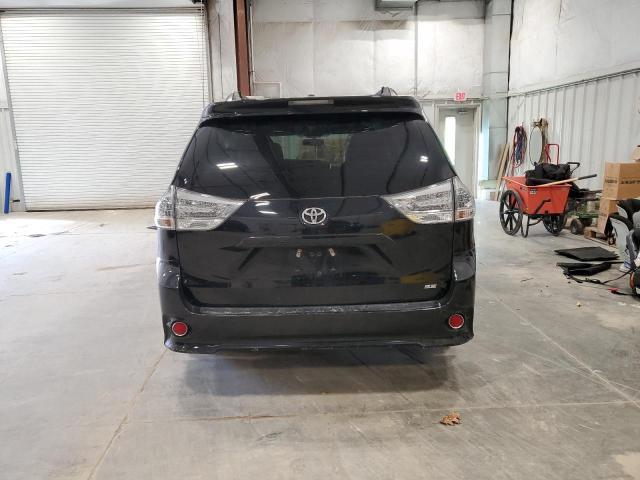 Photo 6 from auction – 2017 TOYOTA SIENNA SE with VIN 5TDXZ3DC7HS862148