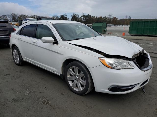 Photo 4 from auction – 2013 CHRYSLER 200 TOURIN with VIN 1C3CCBBB5DN600122
