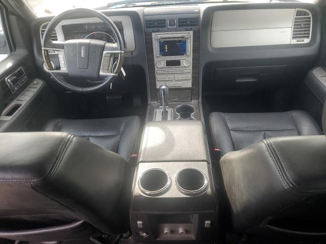 Photo 8 from auction – 2010 LINCOLN NAVIGATOR with VIN 5LMJJ3J5XAEJ00018