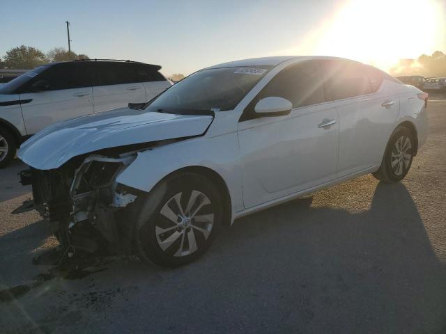NISSAN ALTIMA S 2019 with VIN 1N4BL4BV5KN317591 - Photo from auction