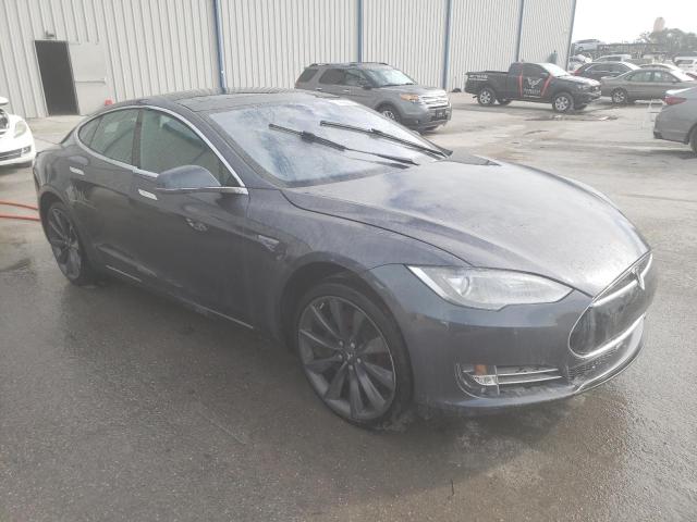 Photo 4 from auction – 2015 TESLA MODEL S with VIN 5YJSA1E2XFF117231