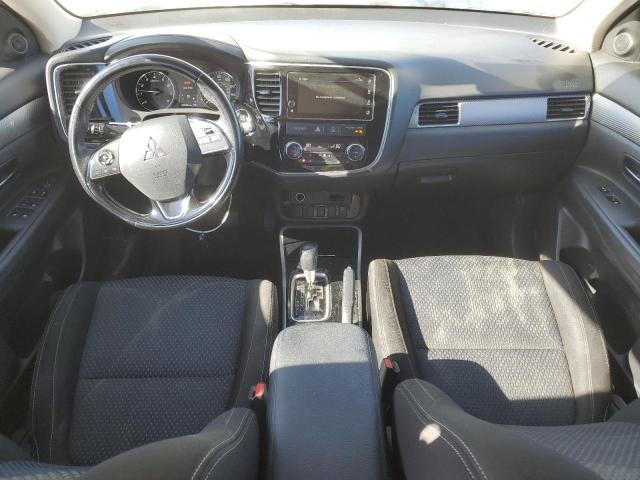 Photo 8 from auction – 2017 MITSUBISHI OUTLANDER with VIN JA4AD3A30HZ000309
