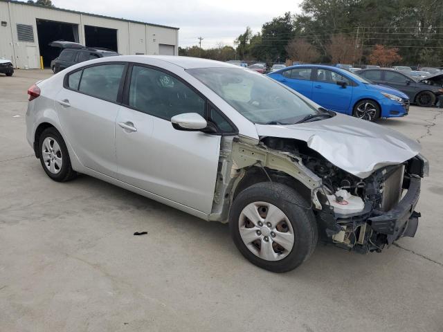 Photo 4 from auction – 2017 KIA FORTE LX with VIN 3KPFL4A77HE126900