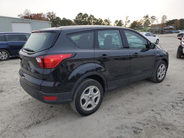 Photo 3 from auction – 2019 FORD ESCAPE S with VIN 1FMCU0F78KUB48975