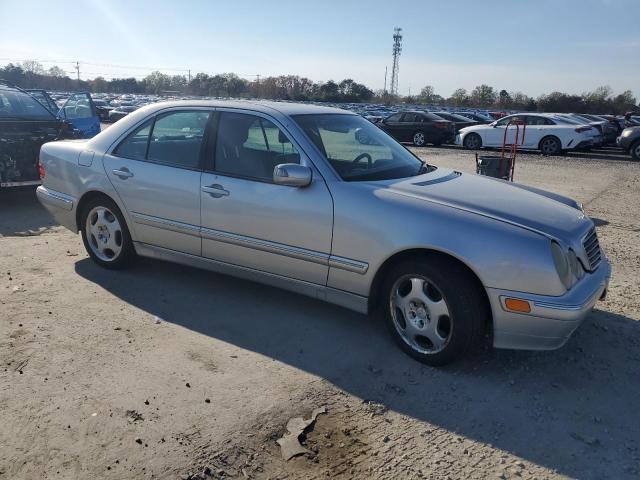 Photo 4 from auction – 2000 MERCEDES-BENZ E 430 with VIN WDBJF83J6YX032328
