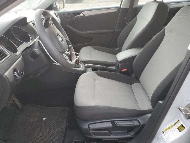 Photo 7 from auction – 2017 VOLKSWAGEN JETTA S with VIN 3VW2B7AJ4HM402693