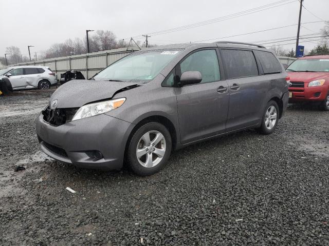 TOYOTA SIENNA LE 2014 with VIN 5TDKK3DC1ES480658 - Photo from auction