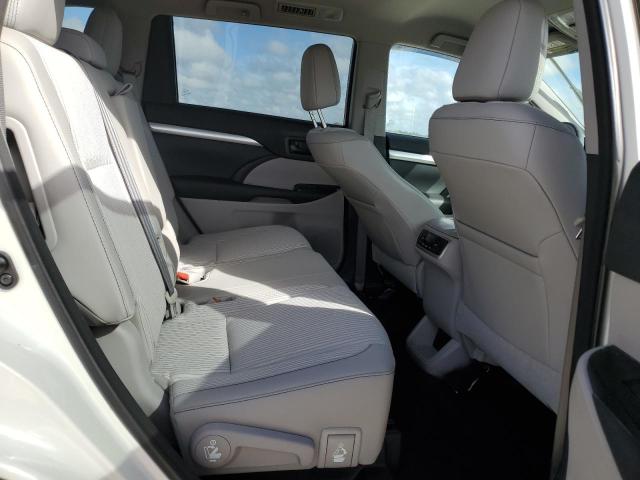Photo 10 from auction – 2015 TOYOTA HIGHLANDER with VIN 5TDZKRFH4FS038291