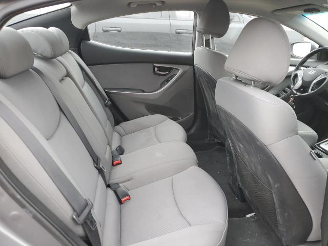 Photo 10 from auction – 2012 HYUNDAI ELANTRA GL with VIN 5NPDH4AE5CH131329
