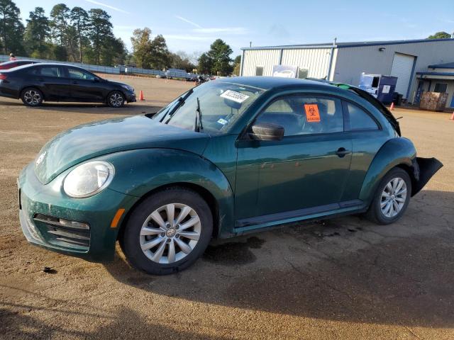 VOLKSWAGEN BEETLE S 2018 with VIN 3VWFD7AT4JM702415 - Photo from auction